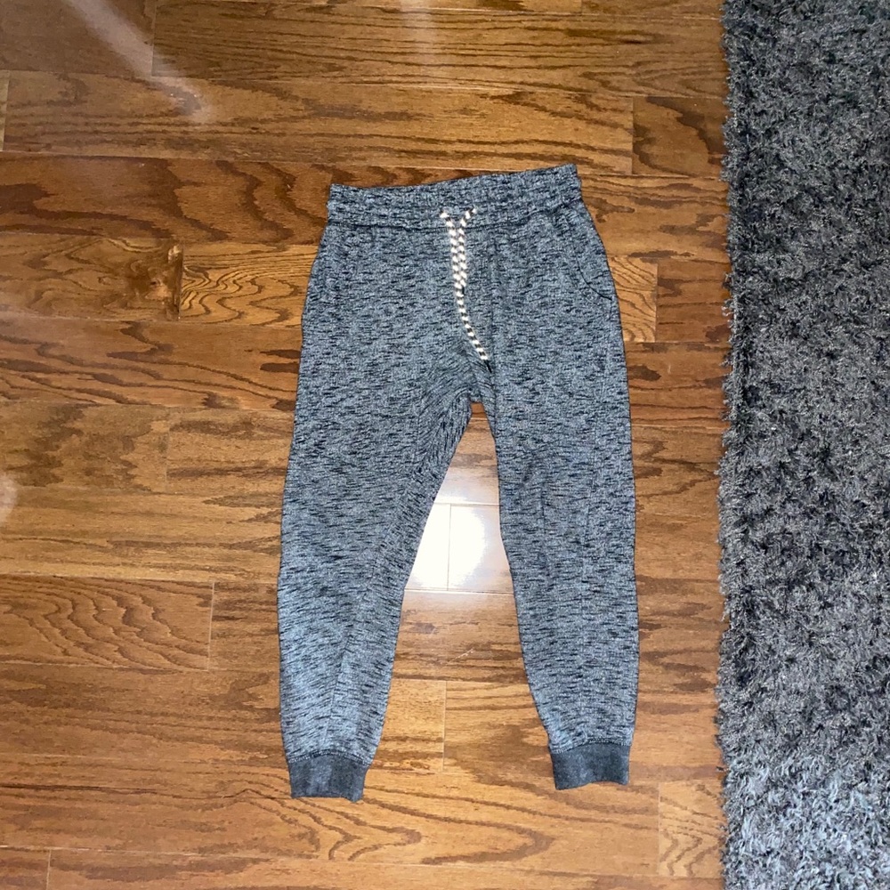 Grey sweatpants/joggers